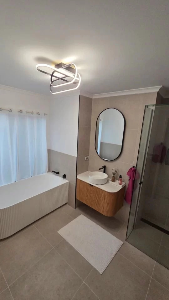 Remodeling Bathrooms img